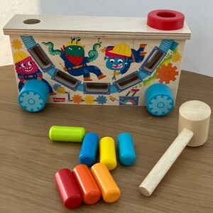 Highlights Wooden Peg Pounding Toy